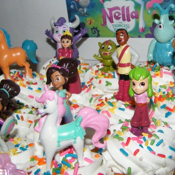Nella the Princess Knight Cake Toppers Set of 14 with Figures, Rings, 3 Dragons - Picture 5 of 7